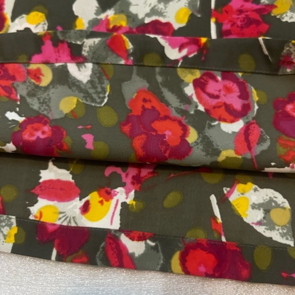 ❤️2/$15 or 3/$21❤️ Rachel Roy Cold Shoulder Short Sleeve Top, Size Small - Picture 4 of 11